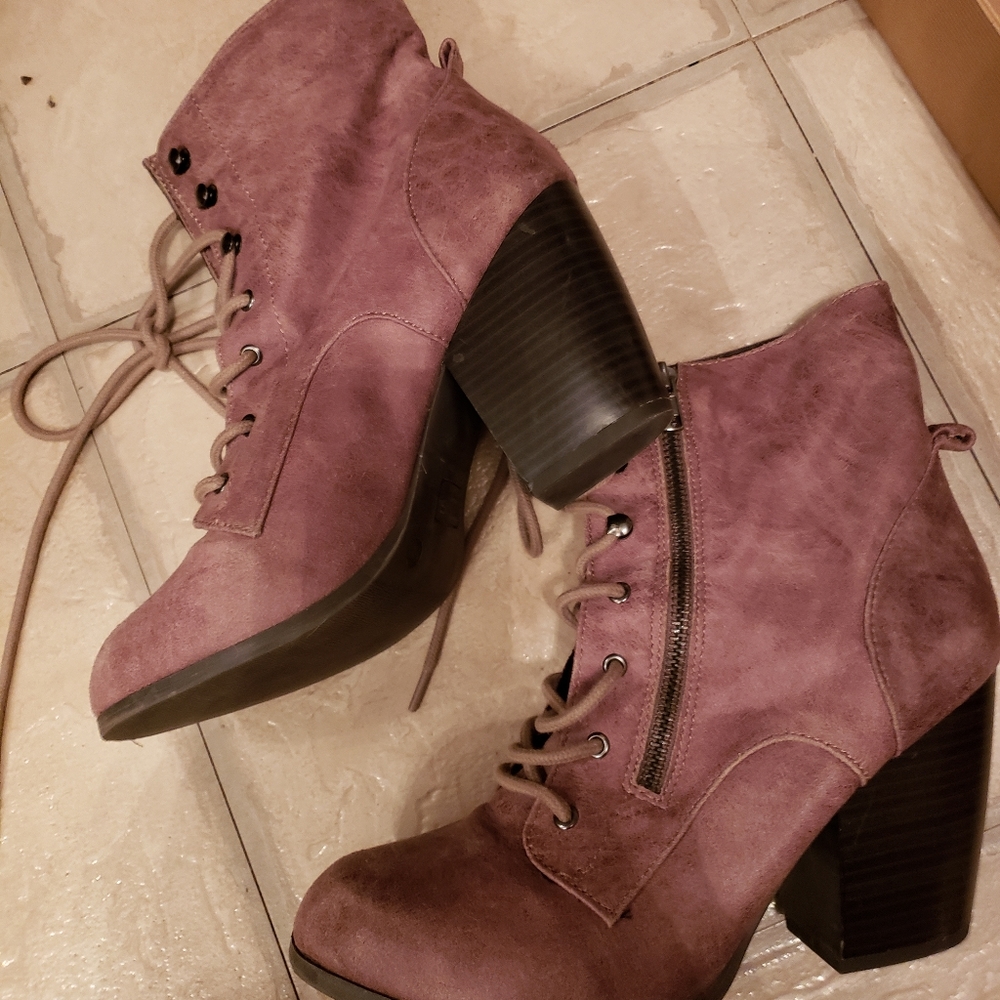 DOLCE HEELED BOOTS DANDY SIZE 9